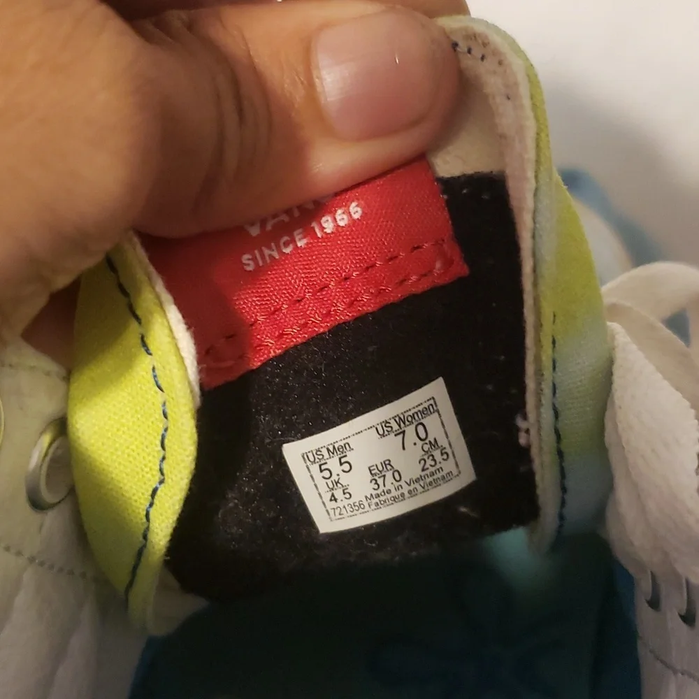 VANS Unisex SPONGEBOB SHOES 5.5 MENS 7 WOMENS - Picture 11 of 11